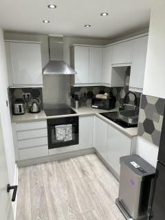 Stylish City Retreat with Views & Court Yard - Leeds - 1