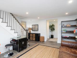 The Weekender -  - 8