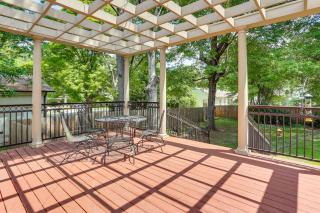 Walk to Dtwn and Freed-Hardeman Home with Fenced Yard - Henderson - 0