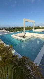 New Dept, Luxury Rooftop, Condo - 0