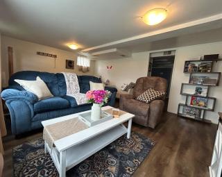 Cozy Corner - 1
