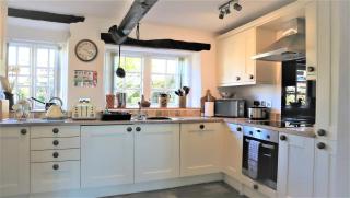 The Old Farmhouse, Yealand Redmayne, near Carnforth - Beetham - 7