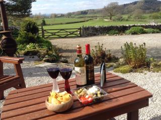 The Old Farmhouse, Yealand Redmayne, a characterful cottage in a rural setting - 6