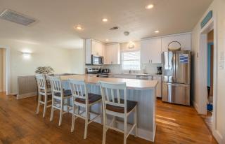 K2004 Dune Crest. Oceanfront! Private Pool! Pets OK! Rec Room and much more! - 3