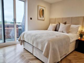 1 Bed Flat - Sleeps 2 - Parking - Wifi - 5