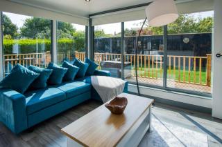 Cedars Lodge - Hot Tub - Penally - Tenby - 9