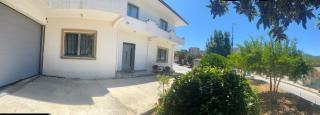 Guest House Nuhellari - Çorovodë - 9