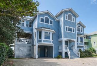 Sunset Sonata C8928 - Luxury Soundfront Home, Pool - 8