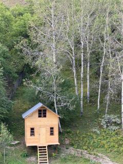 Towers Inn Cottage - 4