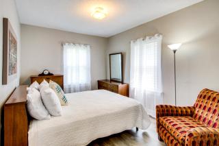 1 Mi to K-State Campus Central Manhattan Home - Manhattan - 3