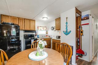 Meet Manatees! Home 3 Mi to Homosassa Wildlife SP - 5