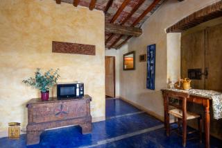 Borgo Medievale di Poggio Alla Pieve Relais, Food & Art - 1