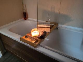 Seton Sands 2 Bedroom En-Suite Caravan with Bath - Port Seton - 4