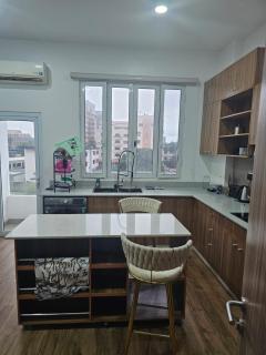 Luxury 2 Bedroom unit in Lapaz Apartments, Victoria Island - 3