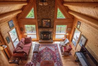 VIEWS, Fire Pit, Dogs Welcome, Fenced Yard! Close to New River Outfitters! - Sparta - 0