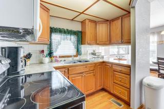 Pool, Hot Tub and Tennis Courts Yuma Home Near Dtwn - 4