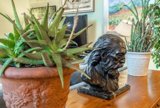 Townhouse Art Gallery in Mammoth's Best Location - 3