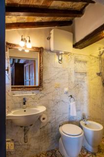 Borgo Medievale di Poggio Alla Pieve Relais, Food & Art - 3