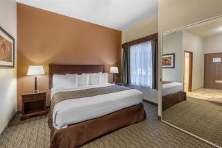 Best Western North Edge Inn - 8