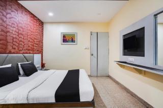 Hotel O Crystal - Ahmedabad - 5