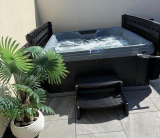 Swish Luxury Holiday Apartments 2 - 1