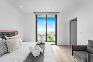 Villa Ribeiro Modern Luxury Panoramic Ocean View - 5