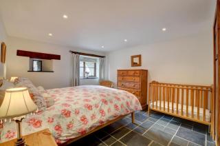 Hawthorn Cottage - Barbrook - 2