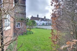 Old Cobblers Cottage at Kings Head House - Sissinghurst - 1