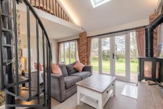 The Cowshed - Haceby - - 2