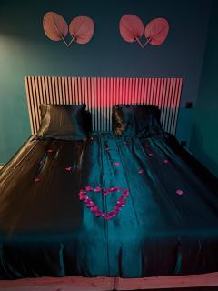 Love room, Le 827 - 7