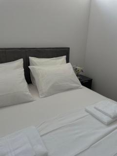 The White House Split - 1