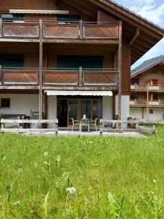 Modern Apartment With Parking & Great Amenities - 8