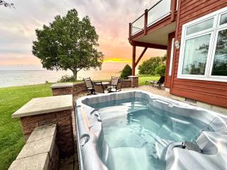 Private Beach Pool Table HUGE views gas grill - Ellsworth - 9