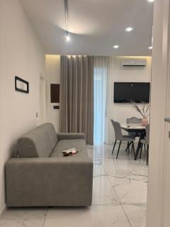 Sanità Naples Central Grand Apartment for 10 Guest - 5