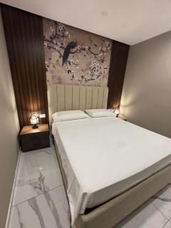 Sanità Naples Central Grand Apartment for 10 Guest - 6