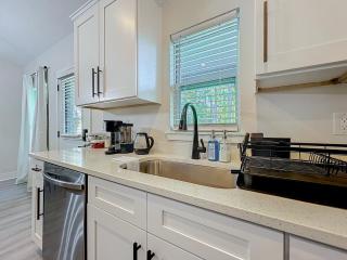 Full 3 BR 2 BA Home in Ocala Close to Key Sights - 4
