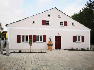 Chalet Bauer - 5 Sterne Ferienhaus im Altmühltal - 0