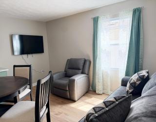 5th Street Retreat - KING 1BD-1BA Apt in Henderson - Henderson - 0