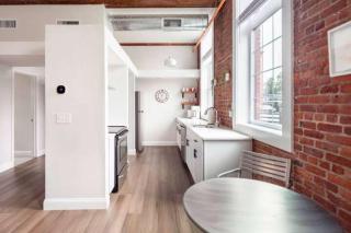 Jennifer's Historic Downtown Loft - Providence - 3