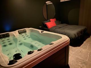 Le Cocoon Evasion Spa Jacuzzi - 1