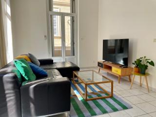 Spacious 2 bedroom with aircon Old Port -Opera - 6