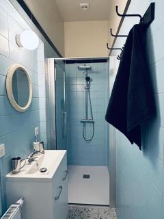 Chaleureux appartement aux Marolles - 9