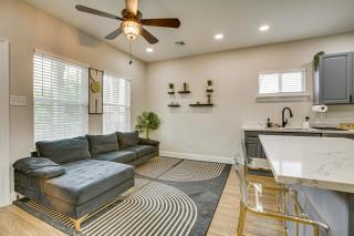Walk to Carrollton Ave Eats Bright NOLA Duplex! - 6