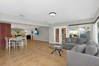 Island home in paradise - 8