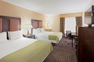 Holiday Inn Express Hotel & Suites Charleston-Southridge by IHG - 3