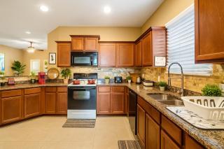 One Level Home, Foosball, Crib, Office Space,yard - Crowley - 2