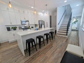 Marigny Charm - 8