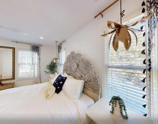 Brooklyn Bungalow - 8