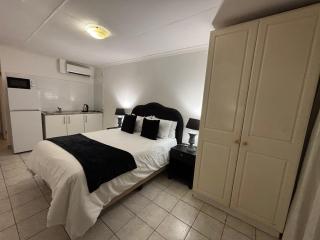 The Sandalwood Self-Catering Accommodation - Durban - 4