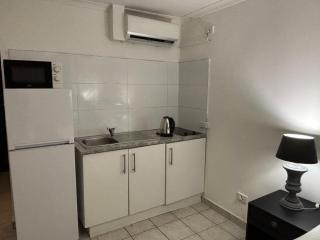 The Sandalwood Self-Catering Accommodation - Durban - 3